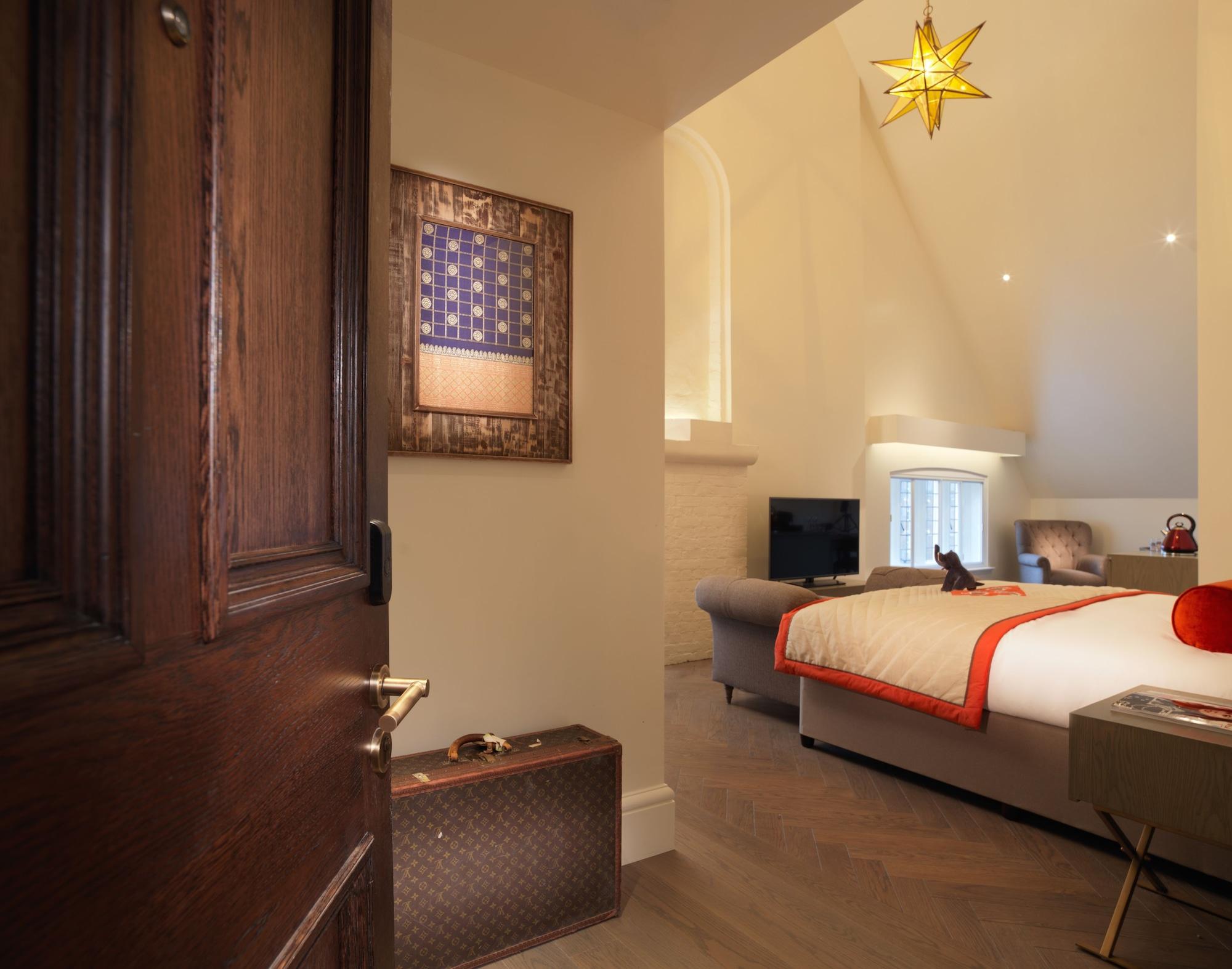The Lalit London Hotel Bilik gambar A room at the hotel