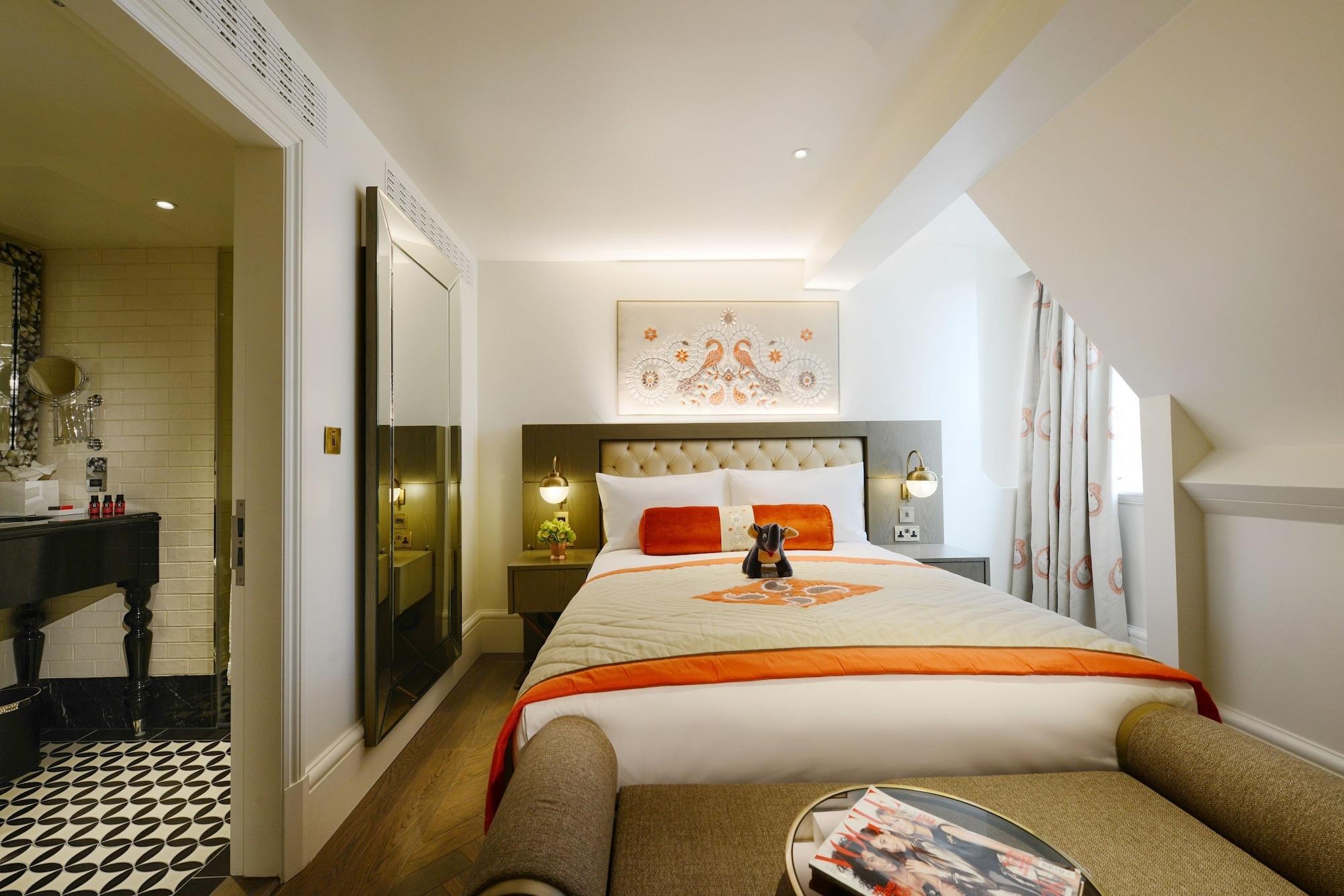 The Lalit London Hotel Luaran gambar A room at the hotel