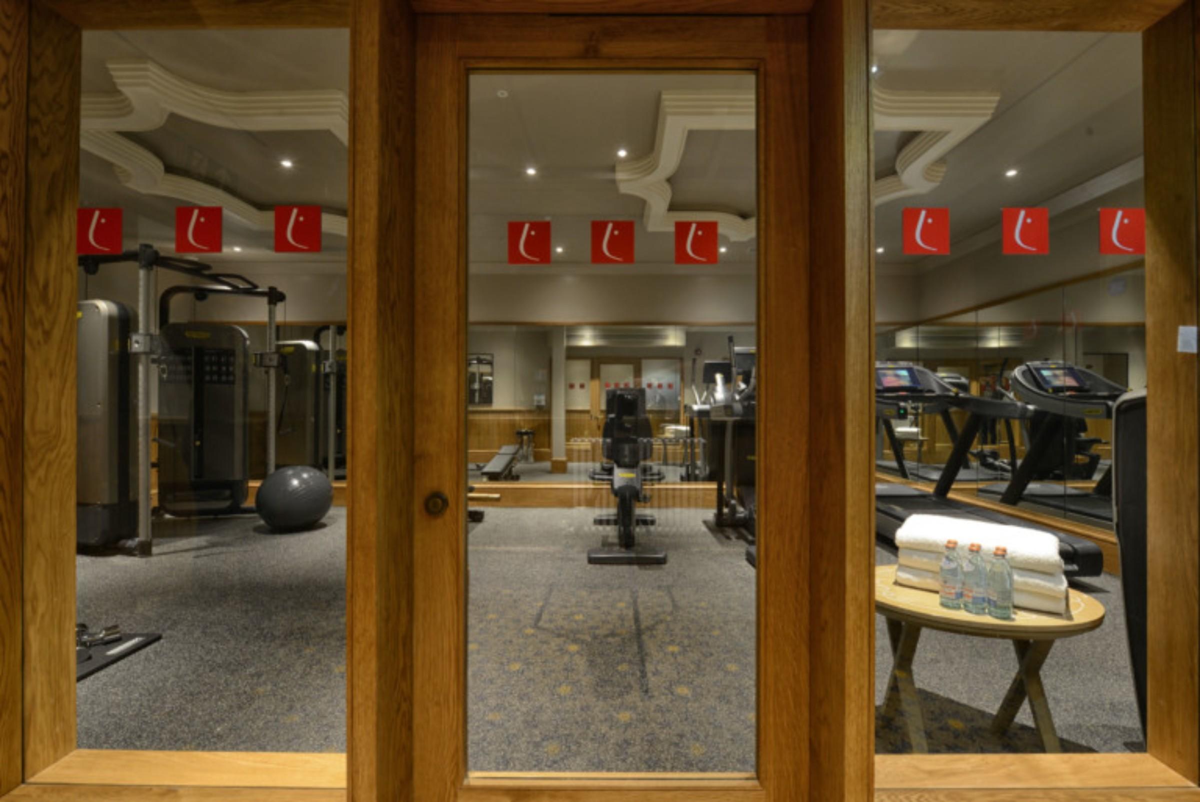 The Lalit London Hotel Luaran gambar The gym at the hotel