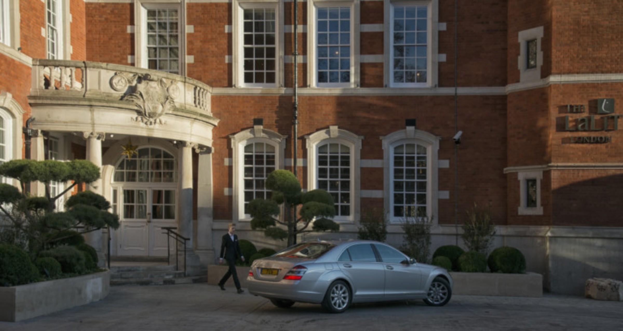 The Lalit London Hotel Luaran gambar The main entrance