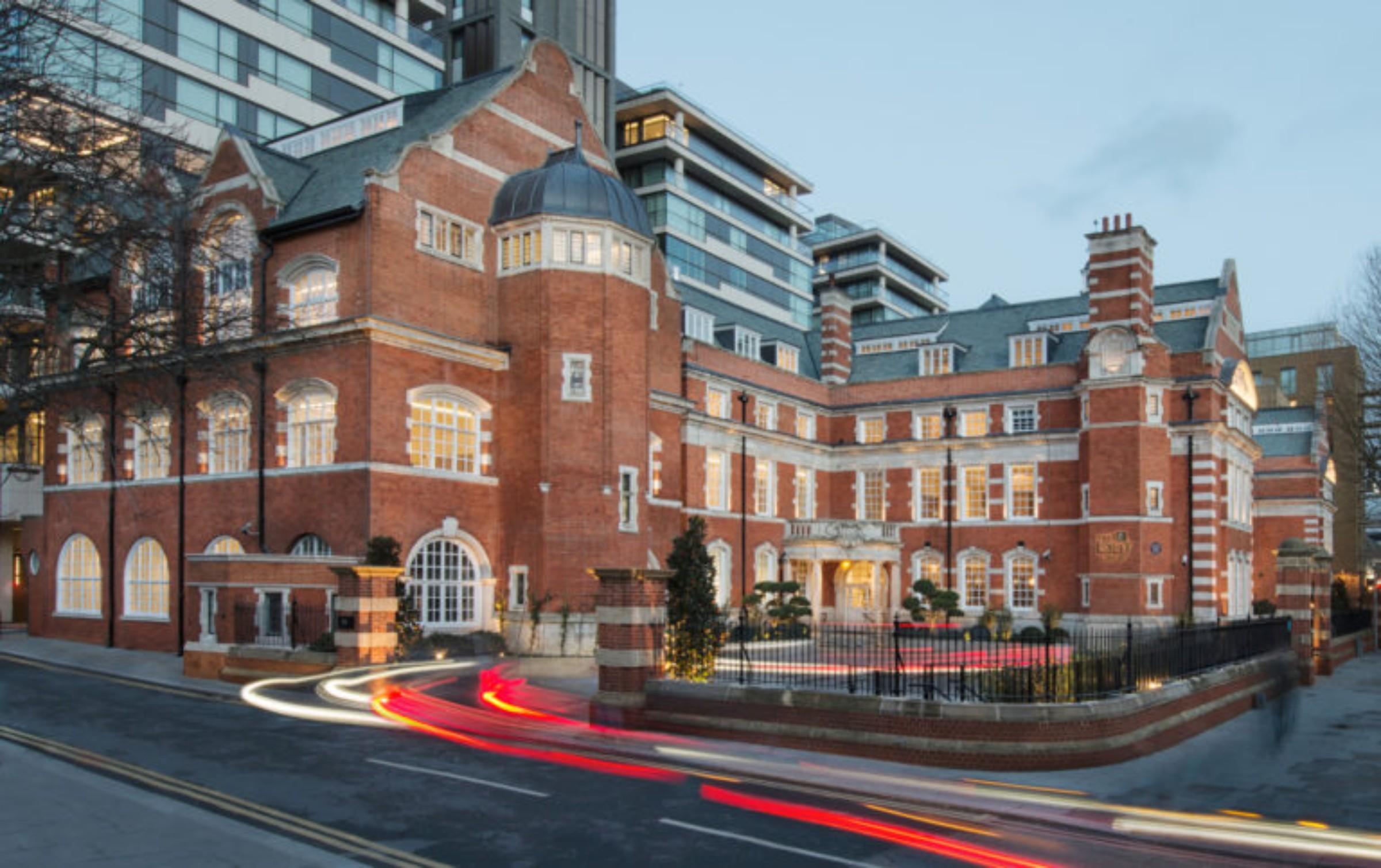 The Lalit London Hotel Luaran gambar The former St Mary's Hospital
