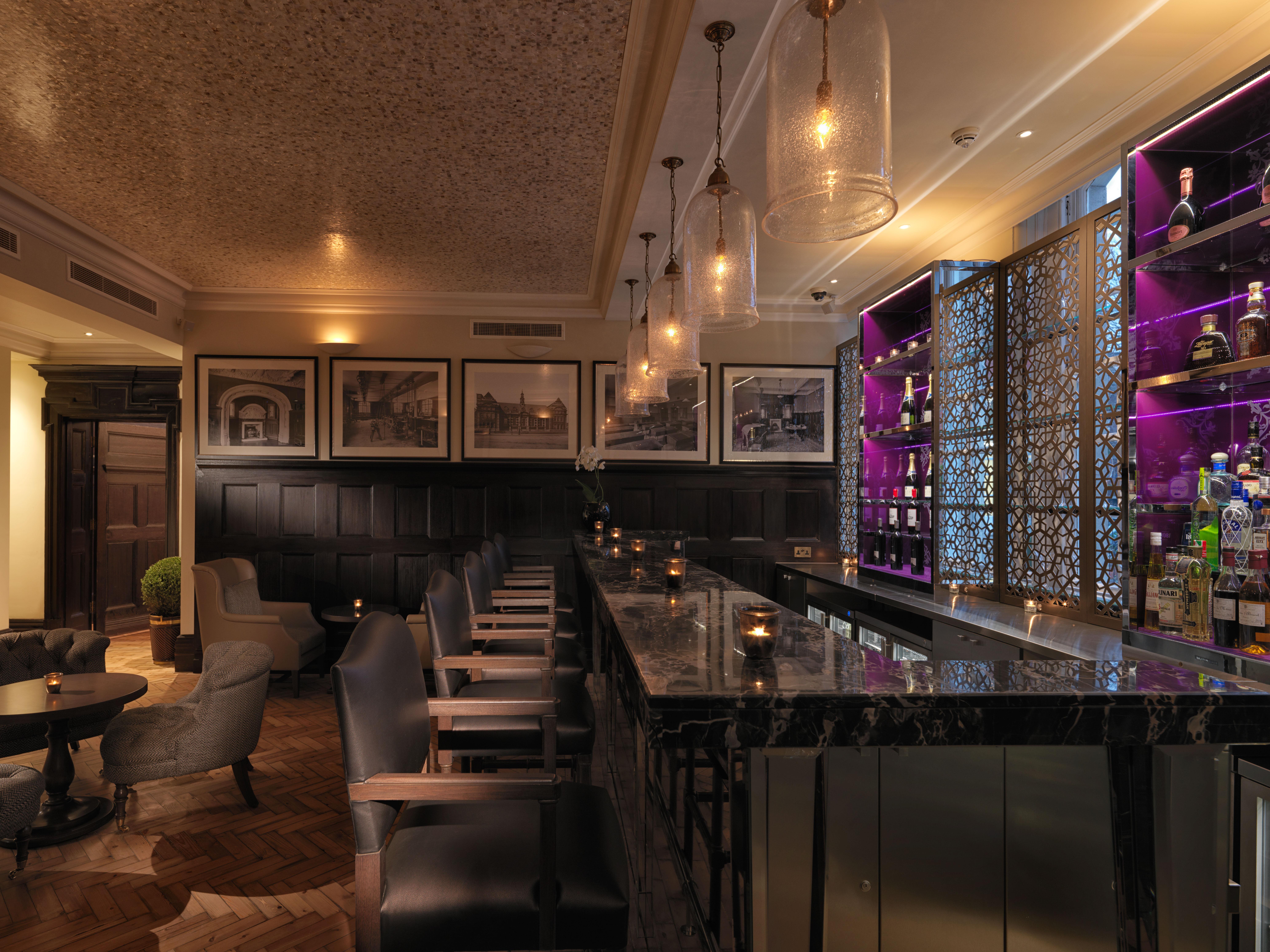 The Lalit London Hotel Luaran gambar The bar at the hotel