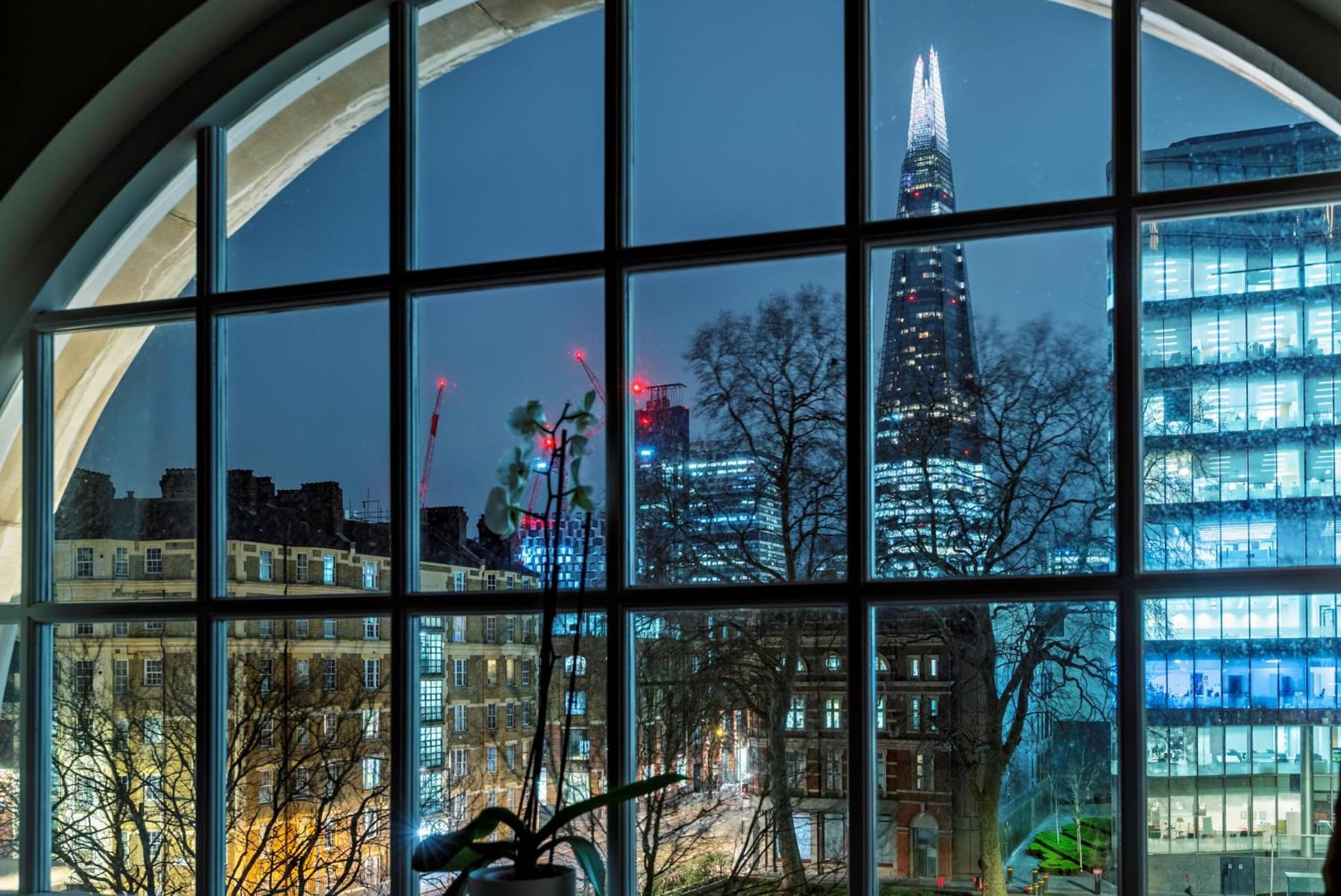 The Lalit London Hotel Luaran gambar The Shard, London